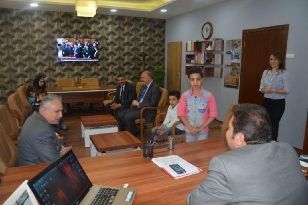 Suriyeli &Ouml;ğrencilerle Buluştu