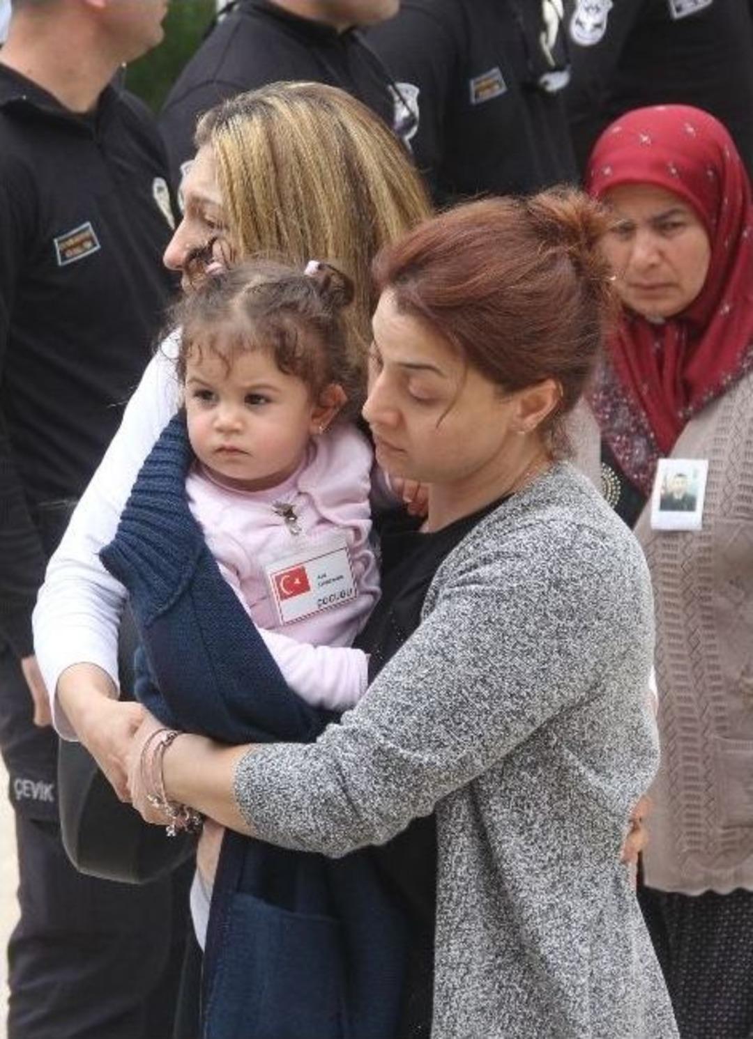 19 Aylık Şehit Kızından En Acı Uğurlama