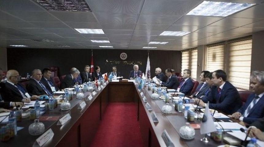 T&uuml;rk Keneşi T&uuml;rk &Uuml;niversiteler Birliği Genel Kurulu Atat&uuml;rk &Uuml;niversitesi Ev Sahipliğinde Tamamlandı