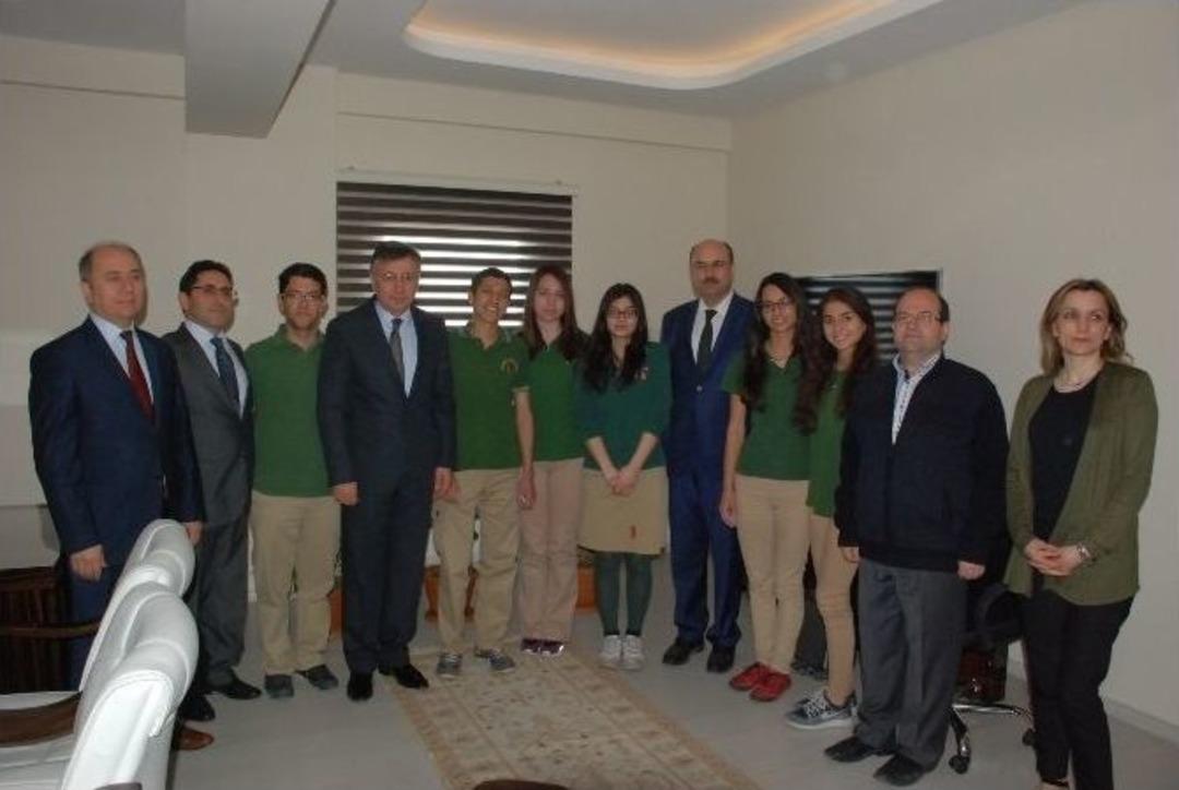 Manisa Fen Lisesinden B&uuml;y&uuml;k Başarı