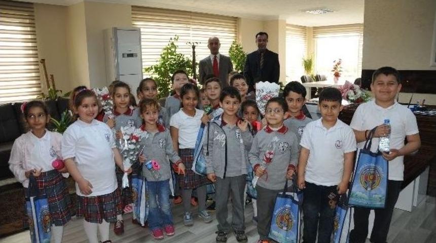 &Ouml;ğrencilerden Askerlere Moral Mektubu