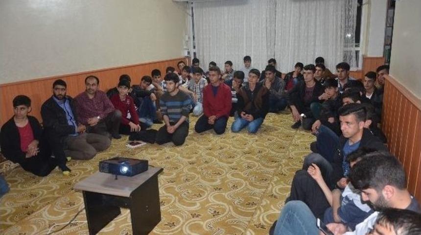 İkbal-der&rsquo;de, &Ouml;ğrenci Buluşması