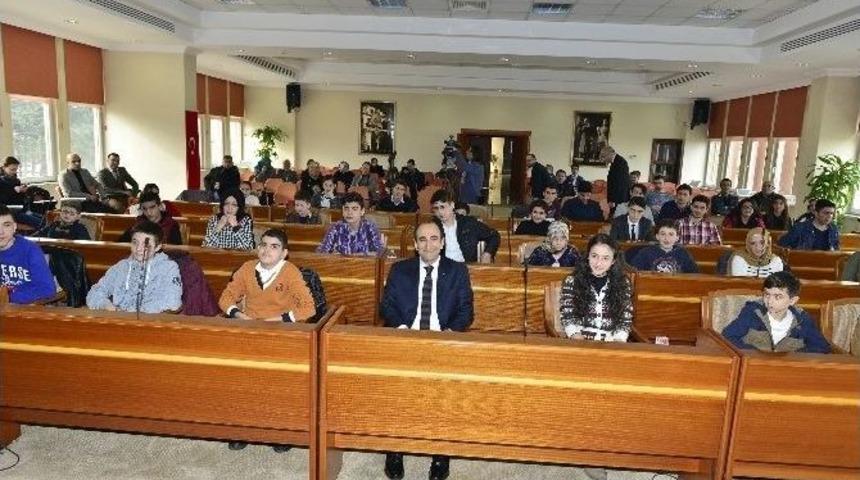 Minikler İstedi, Başkan Amcaları Yaptı