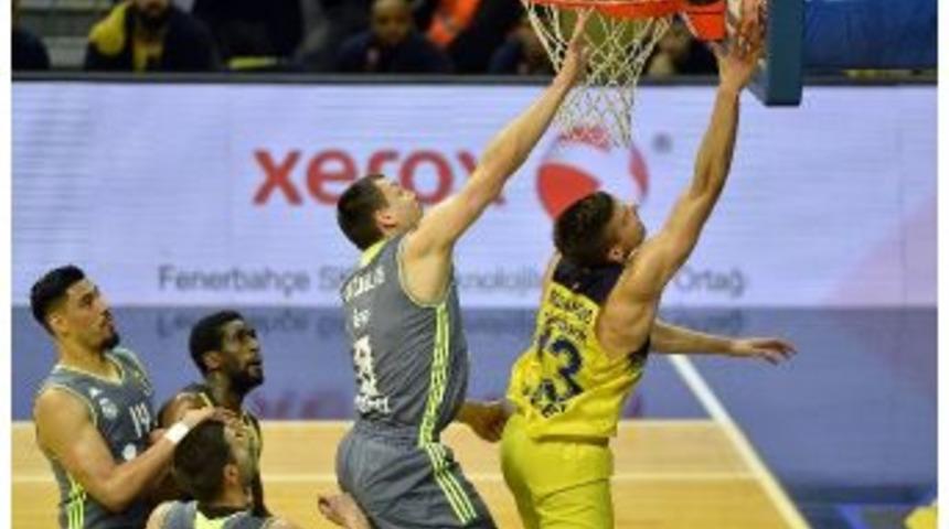 Fenerbah&ccedil;e, Madrid Karşısında Avantaj Peşinde