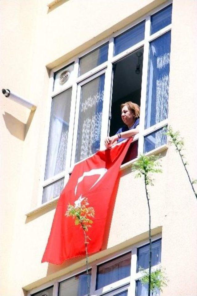 Şehit Cenazesinin Ardından Teröre Tepki Yürüyüşü