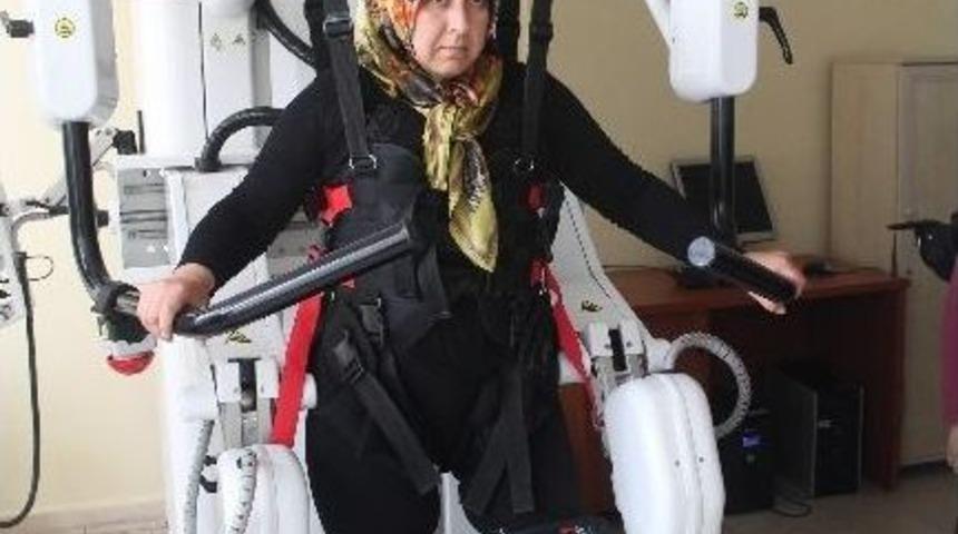 Robotik Y&uuml;r&uuml;me Cihazı Hastalara Umut Oluyor