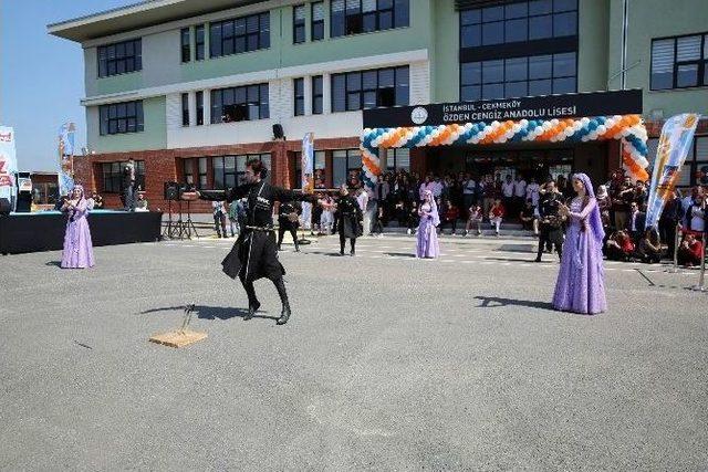 Çekmeköy’de Bahar Şenliği Renkli Görüntülere Sahne Oldu