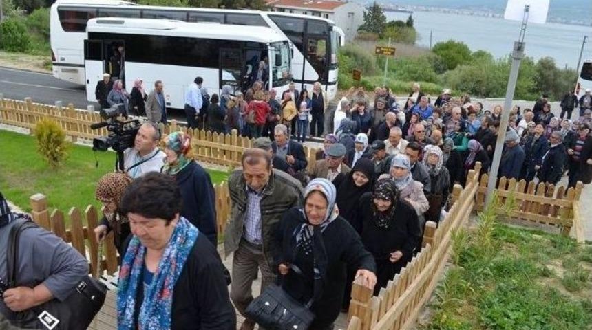 G&ouml;me&ccedil; Belediyesi İl&ccedil;e Halkını &Ccedil;anakkale&rsquo;ye Taşıdı