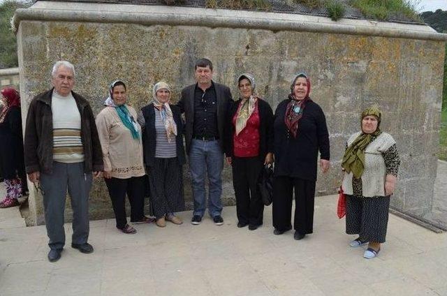 Gömeç Belediyesi İlçe Halkını Çanakkale’ye Taşıdı