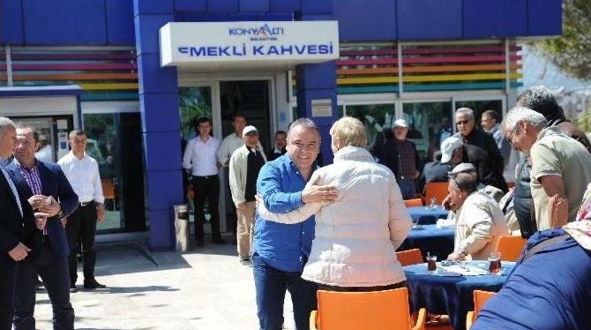 Başkan B&ouml;cek&rsquo;ten &ldquo;emekli Kahvesi&rdquo;ne Ziyaret