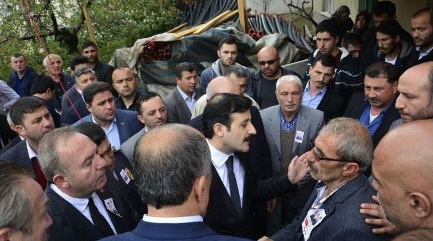 &Ccedil;orum Şehidini Uğurluyor