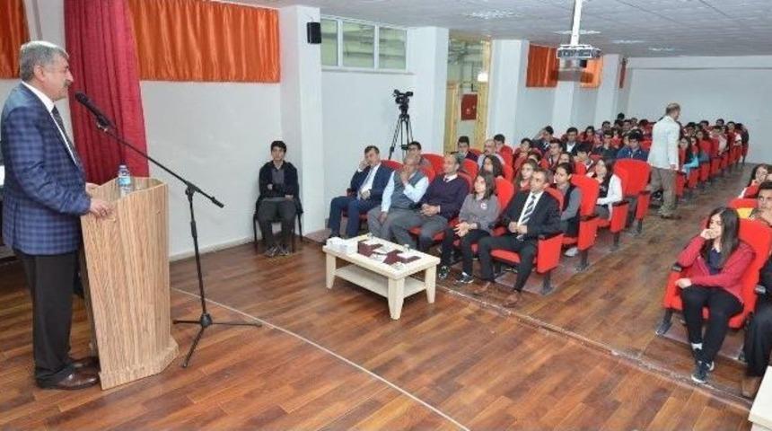 Polat, &Ouml;ğrencilerle Bir Araya Geldi