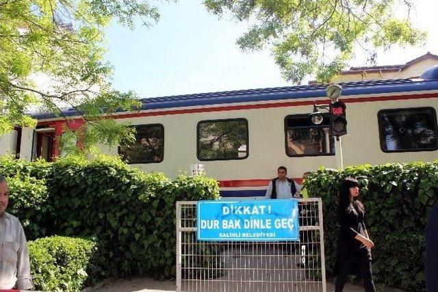 Manisa’da Tren Kazası: 1 Ağır Yaralı