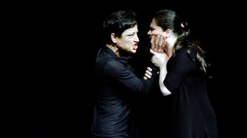 &ldquo;oyunlarla Yaşayanlar&rdquo;