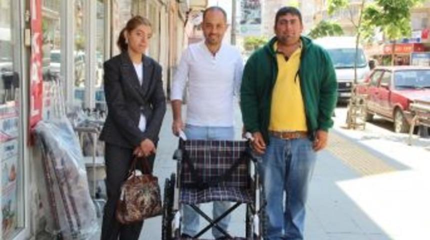 Başkan Kara&ccedil;oban, Engelli Akkuş&rsquo;un Dileğini Ger&ccedil;ekleştirdi