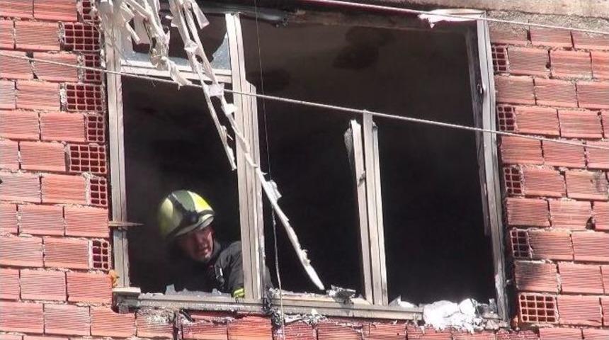 Yangın Evi K&uuml;le &Ccedil;evirdi