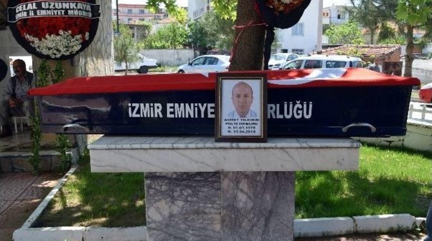 G&ouml;revi Sırasında Kalp Krizi Ge&ccedil;iren Polis Memuru Hayatını Kaybetti