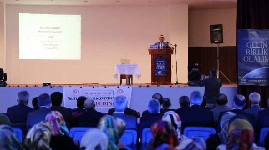 Bozok &Uuml;niversitesi Rekt&ouml;r Yardımcısı Prof. Dr. &Ouml;zk&ouml;se, &ldquo;hz Peygamber Tevhit Ve Vahdet&rdquo; Konulu Konferans Verdi