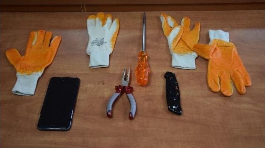 Ahlat&rsquo;ta 2 Kişi Hırsızlıktan Tutuklandı