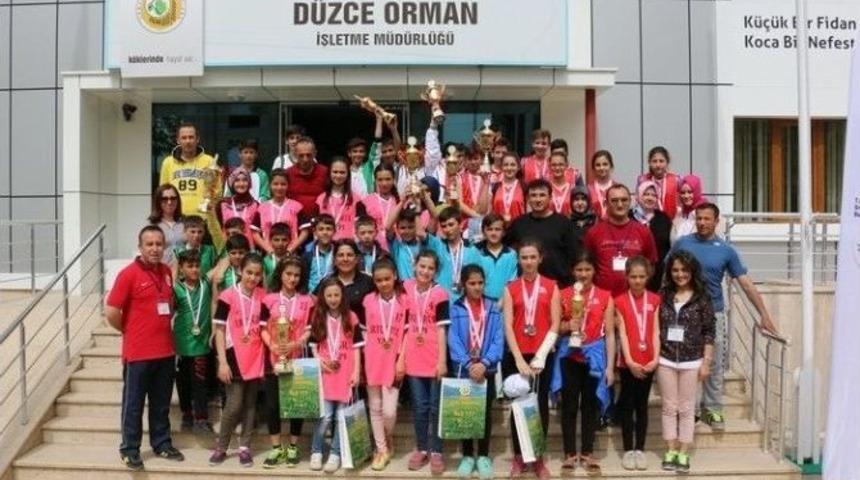 D&uuml;zce&rsquo;de Oryantiring Yarışları Nefes Kesti