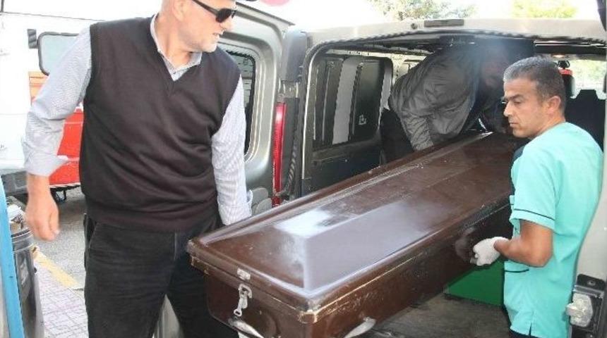 Fethiye&rsquo;de Sahilde Erkek Cesedi Bulundu