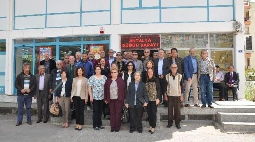 Chp Altı Ok Grubu&rsquo;ndan &Ouml;z Eleştiri