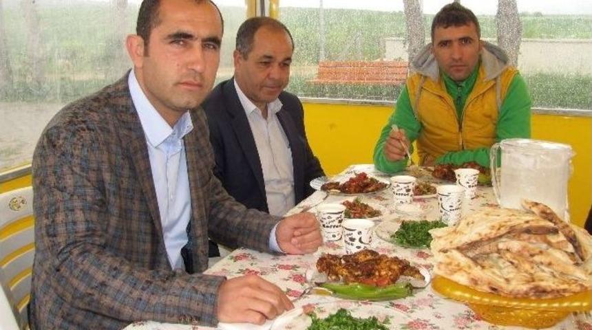 Araban Belediyespor Futbolcularına Kebap Ziyafeti