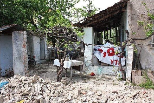 Hırsızlar Sonunda Musluk Dahi Çaldı! 3