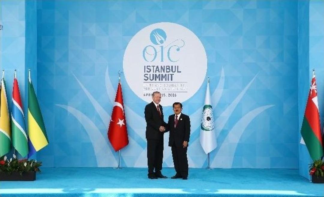 Cumhurbaşkanı Erdoğan Konuklarını Karşılıyor