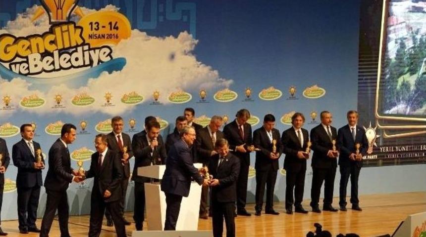 Gen&ccedil;lik Ve Belediye Konulu Proje Yarışmasında Nevşehir Belediyesi &Ouml;d&uuml;l Aldı