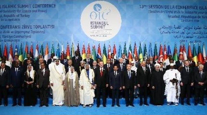 Liderler, Zirve &Ouml;ncesi Aile Fotoğrafı &Ccedil;ektirdi