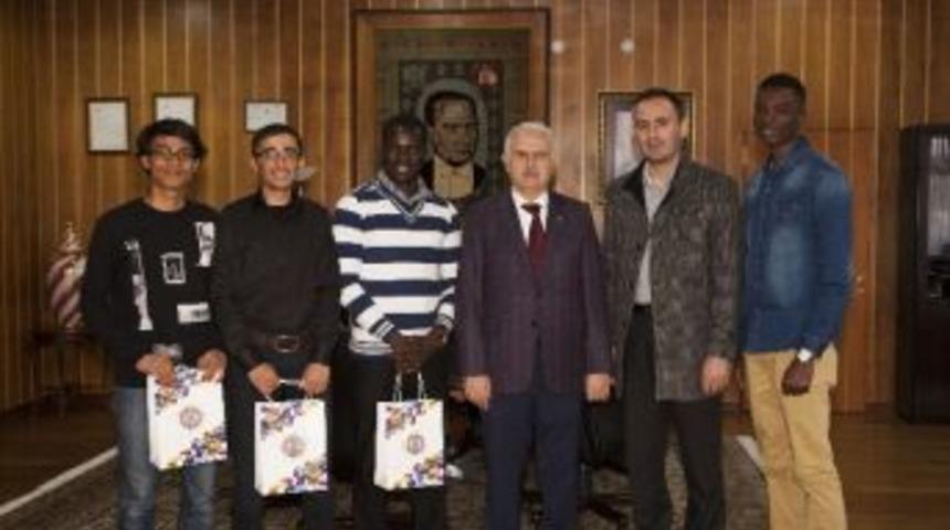 Erzurum Uluslararası &Ouml;ğrenci Derneği&rsquo;nden, Atat&uuml;rk &Uuml;niversitesi Rekt&ouml;r&uuml; Hikmet Ko&ccedil;ak&rsquo;a Ziyaret