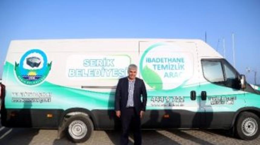 Serik&rsquo;e İbadethane Temizlik Aracı