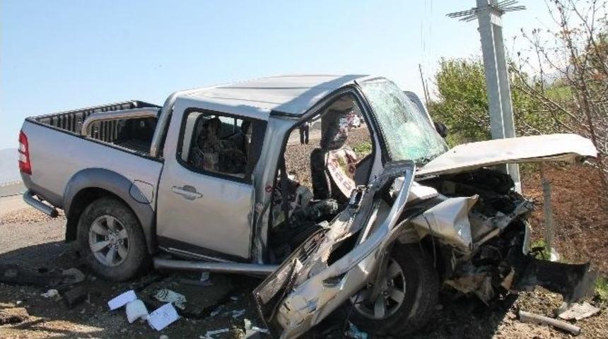 Direğe &Ccedil;arpan Ara&ccedil;ta 1 Kişi &Ouml;ld&uuml;