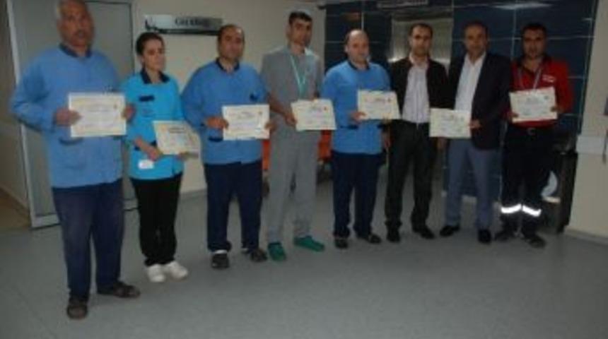 Selahattin Eyyubi Hastanesi&rsquo;nde Ayın Personellerine Teşekk&uuml;r Belgesi