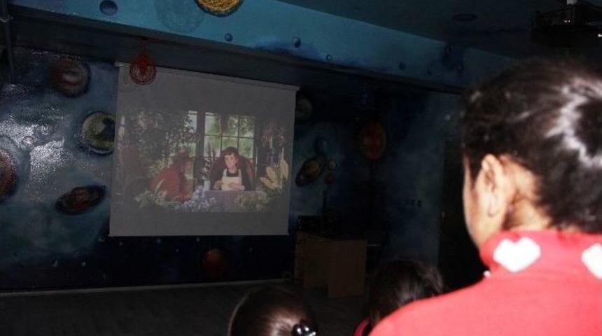 Köy Çocukları İlk Kez Sinemayla Buluştu