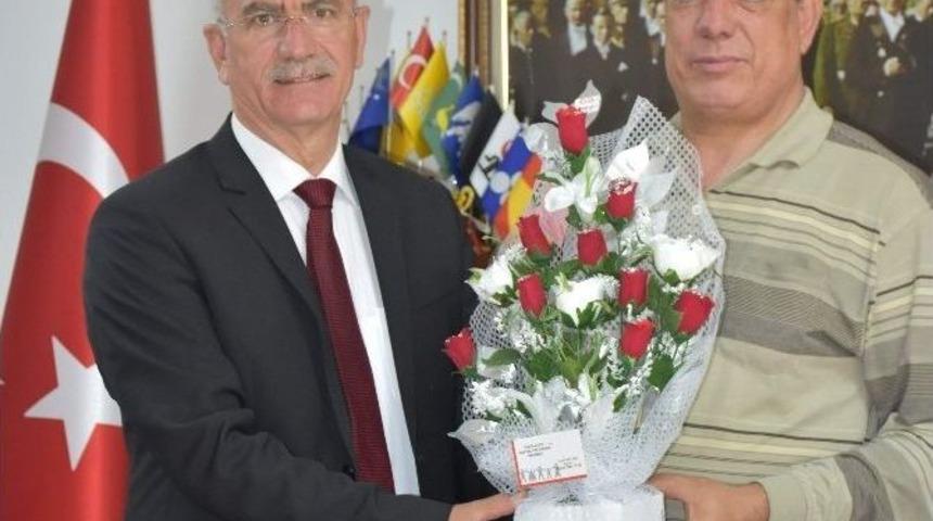 Engelliler Derneğinden Başkan Kale&rsquo;ye Teşekk&uuml;r