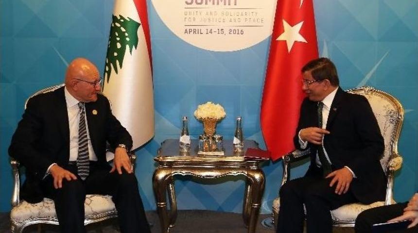 Başbakan Ahmet Davutoğlu L&uuml;bnan Bakanlar Kurulu Başkanı Salam İle G&ouml;r&uuml;şt&uuml;