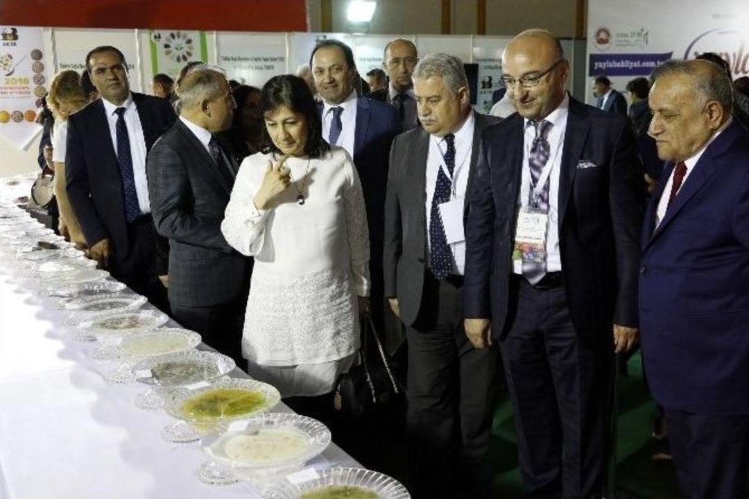 T&uuml;rkiye Doğal Beslenme Ve Sağlıklı Yaşam G&uuml;nleri 2016 Fuarı Kapılarını A&ccedil;tı