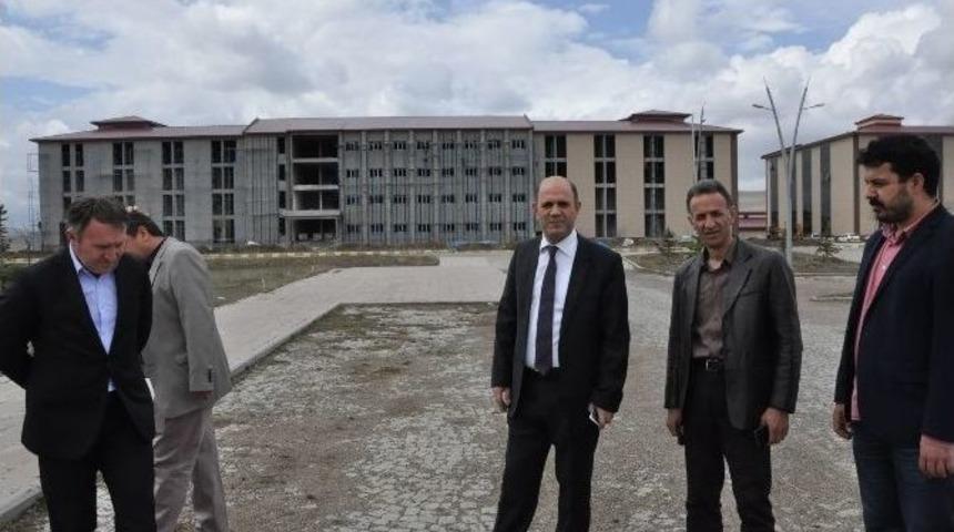 Ka&uuml; Her Ge&ccedil;en G&uuml;n Daha Da B&uuml;y&uuml;yor