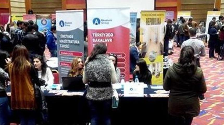 İn&ouml;n&uuml; &Uuml;niversitesi, Azerbaycan&rsquo;daki Eğitim Fuarlarına Katıldı