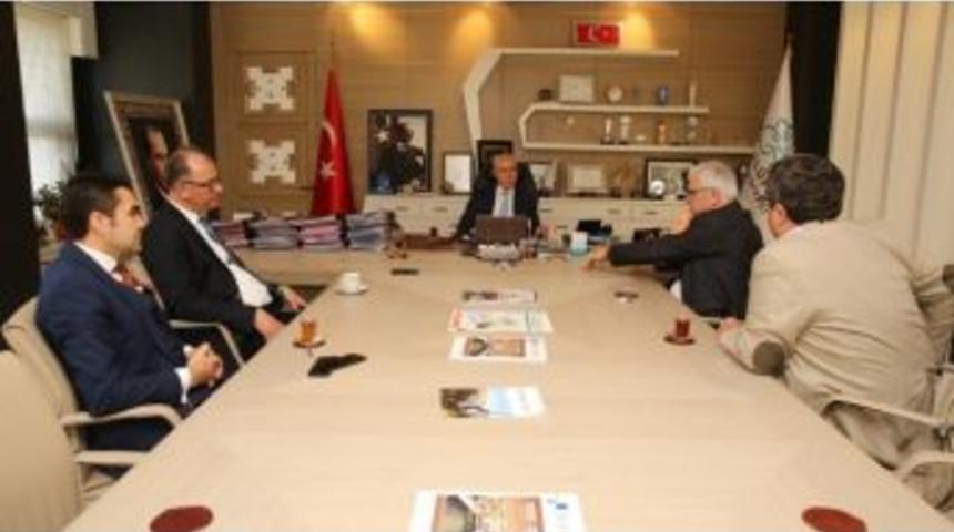 Nil&uuml;fer&rsquo;e Plaj Voleybolu Tesisi