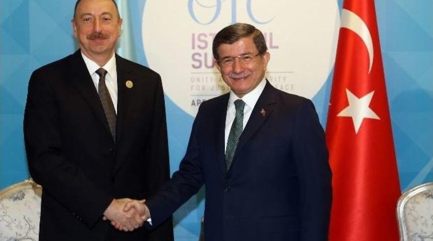 Başbakan Davutoğlu Azerbaycan Cumhurbaşkanı Aliyev İle G&ouml;r&uuml;şt&uuml;