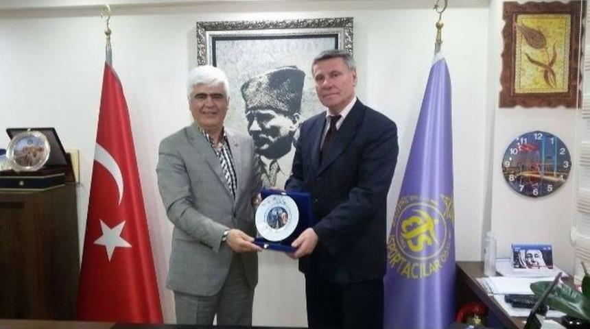 Sivrihisarlılar Derneği&rsquo;nden Eskişehir Tuhafiyeciler Odası&rsquo;na Ziyaret