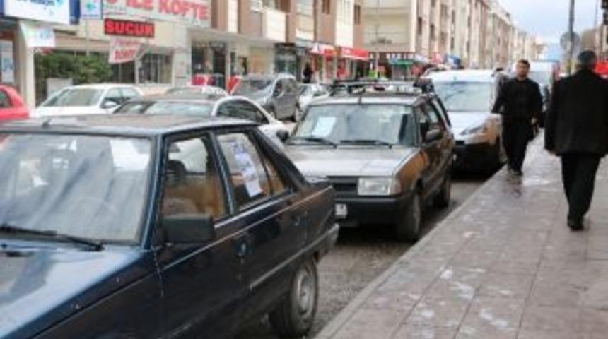 G&ouml;lbaşı Caddeleri A&ccedil;ık Oto Galeriye D&ouml;nd&uuml;