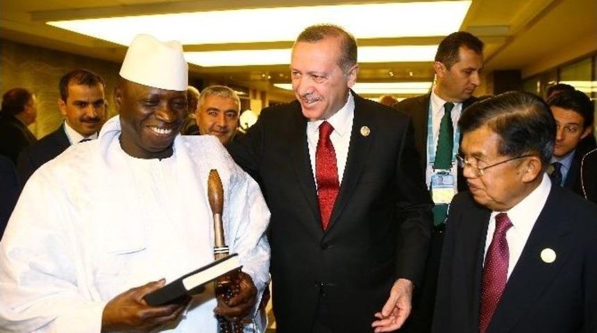 Cumhurbaşkanı Recep Tayip Erdoğan Gambiya Devlet Başkanı Ve Umman Meclis Başkanı İle G&ouml;r&uuml;şt&uuml;