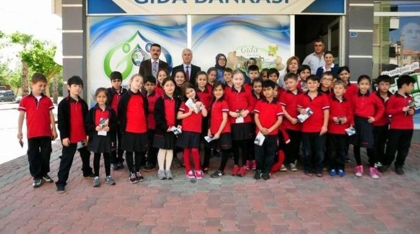 &Ouml;ğrencilerden &Ouml;rnek Davranış