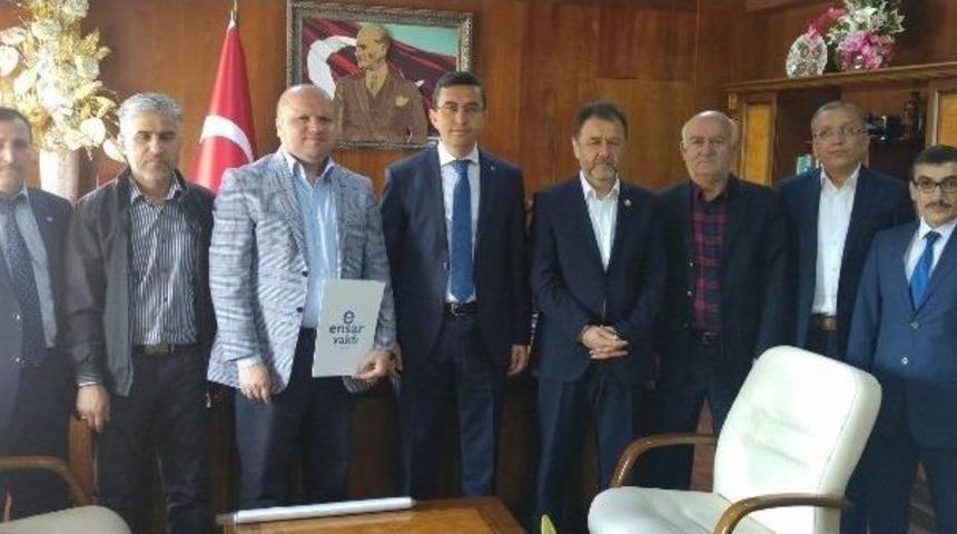 Ensar Vakfı &Ccedil;aycuma Şşubesi&rsquo;nden Kitap Bağışı
