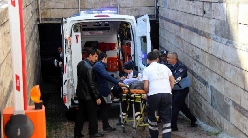 Makam Şoförü Otoparkta Kalbine Yenik Düştü