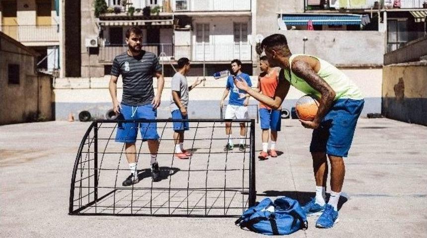 İstanbul Brezilya Bileti İ&ccedil;in Sahaya &Ccedil;ıkıyor